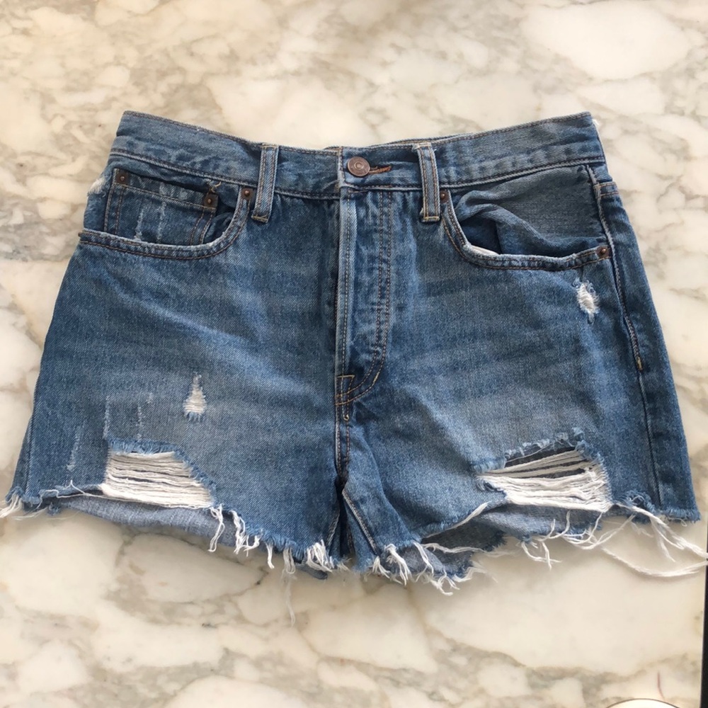 We the free free people distressed Jean shirts size 27